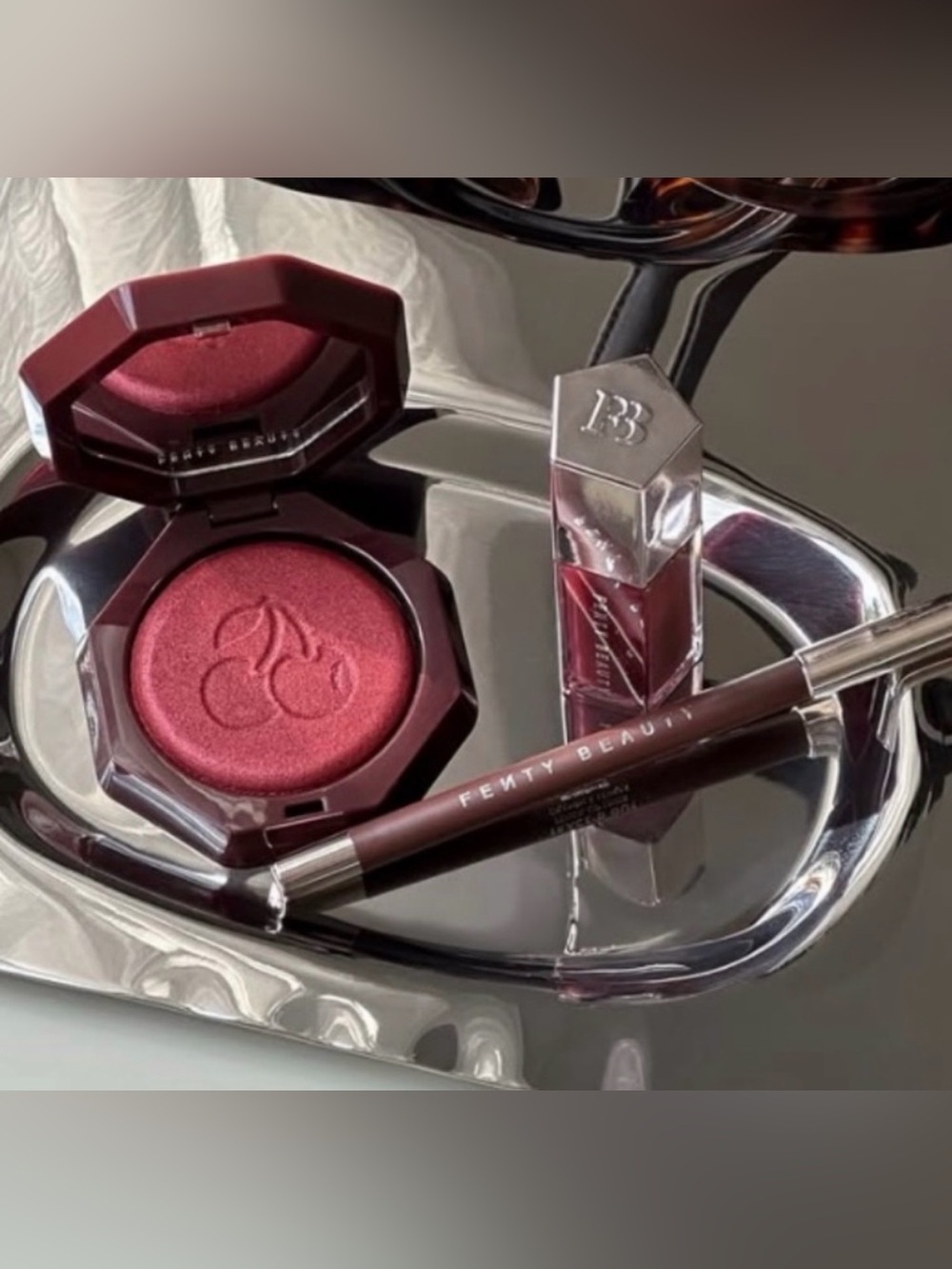 Fenty Chocolate Cherriez 2-Pc set & Hot Cheeks Blushlighter - Cherry 🍒 Pop NIB